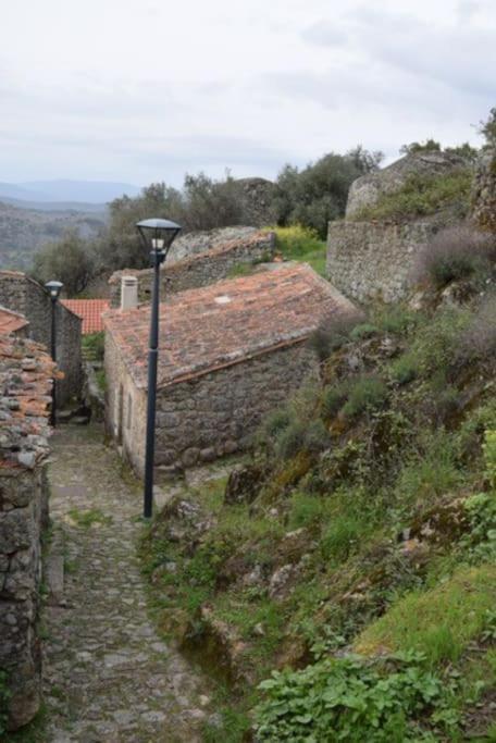 Vila Stairway To Castle- Monsanto Exteriér fotografie